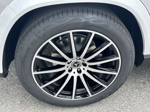New 2026 Mercedes-Benz GLS 450 4MATIC image 21