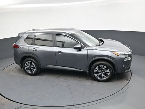 Used 2023 Nissan Rogue SV w/ SV Premium B Package image 28