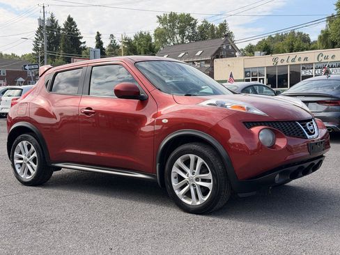 Used 2013 Nissan Juke SL FWD image 3