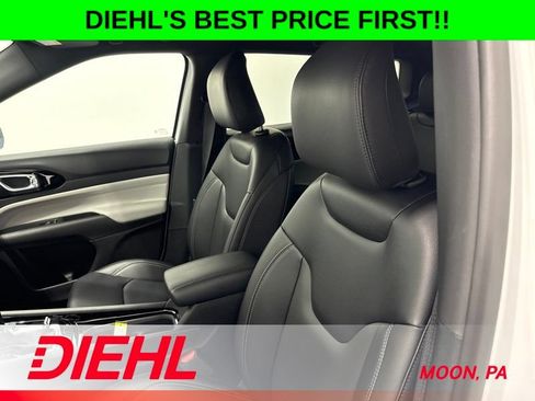 New 2026 Jeep Compass Limited w/ Sun, Sound & Navigation Group AWD/4WD image 19