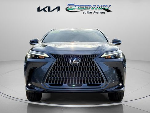 Used 2025 Lexus NX 250 FWD w/ Towing Package (2000 Lbs) image 3