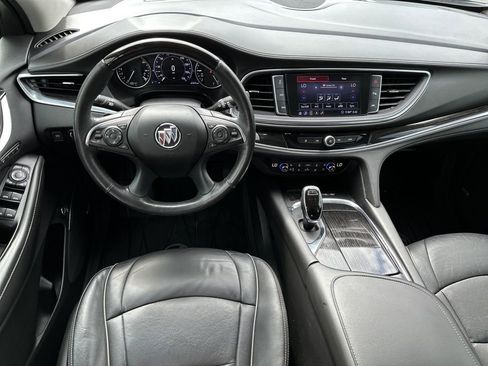 Used 2020 Buick Enclave Avenir w/ Avenir Technology Package AWD/4WD image 17