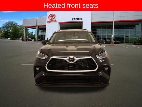 Used 2023 Toyota Highlander XLE AWD/4WD image 8