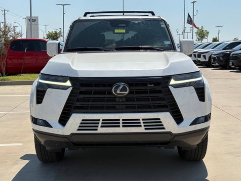 Used 2025 Lexus GX 550 w/ Cold Area Package AWD/4WD image 2