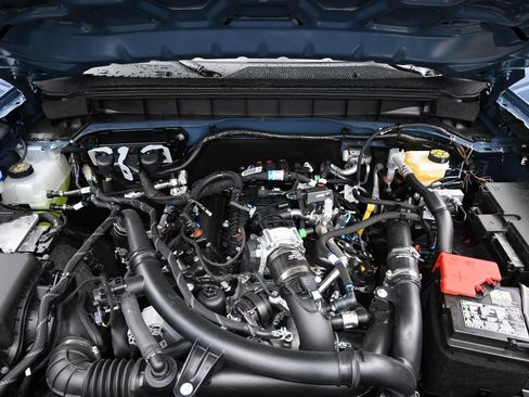 New 2025 Ford Bronco Badlands AWD/4WD image 12