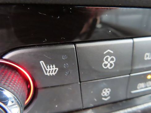 Used 2022 Buick Enclave Essence w/ Experience Buick Package AWD/4WD image 38