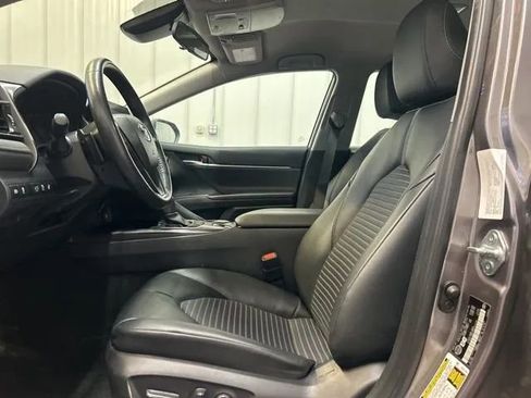 Used 2024 Toyota Camry SE AWD/4WD image 10