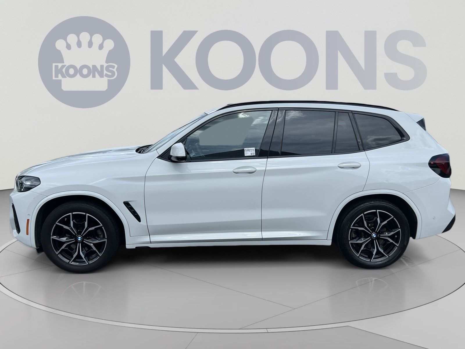 Used 2024 BMW X3 xDrive30i w/ Premium Package AWD/4WD image 2