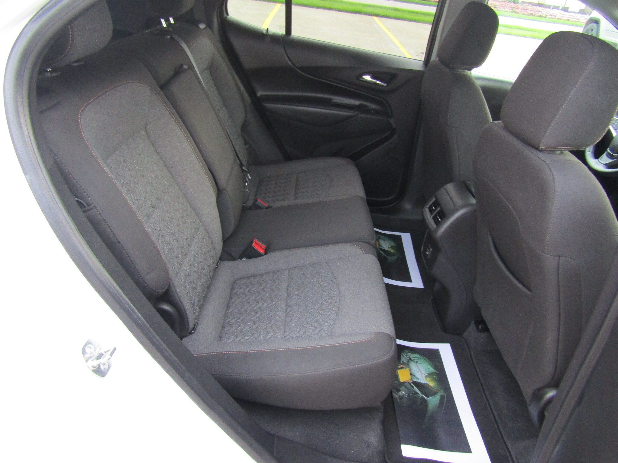 Used 2024 Chevrolet Equinox LT AWD/4WD image 16