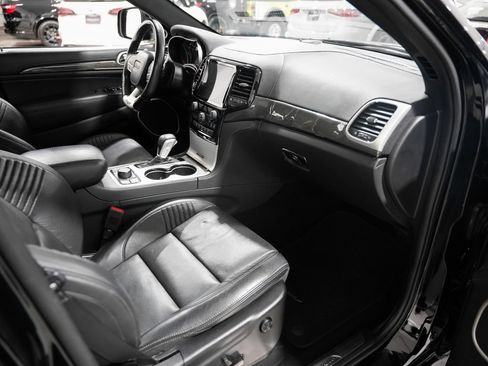 Used 2021 Jeep Grand Cherokee Trackhawk AWD/4WD image 23