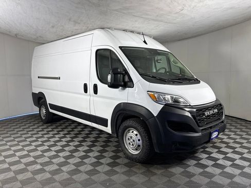 Used 2023 RAM ProMaster 2500 FWD image 3