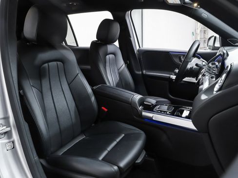 Certified 2021 Mercedes-Benz GLB 250 4MATIC image 9