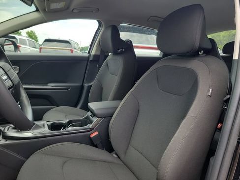 New 2026 Kia K4 FWD image 12