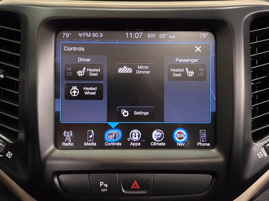 Used 2018 Jeep Cherokee Limited AWD/4WD image 24
