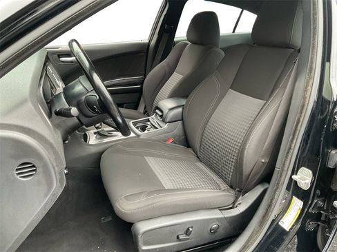 Used 2023 Dodge Charger SXT image 25