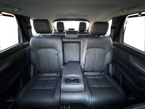 Used 2024 MAZDA CX-90 3.3 Turbo w/ Preferred Plus image 16