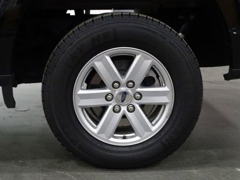 Used 2023 Ford F150 XLT image 40