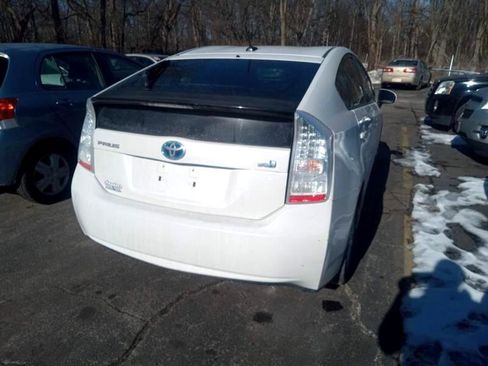 Used 2010 Toyota Prius Five image 4