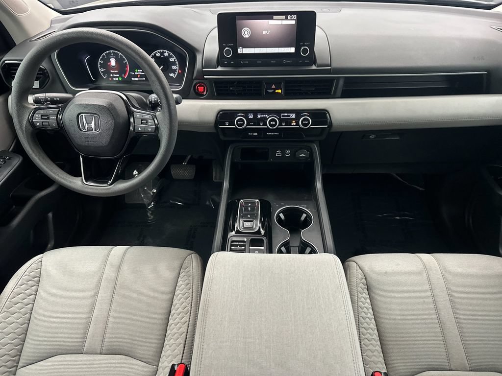 Used 2023 Honda Pilot LX image 12