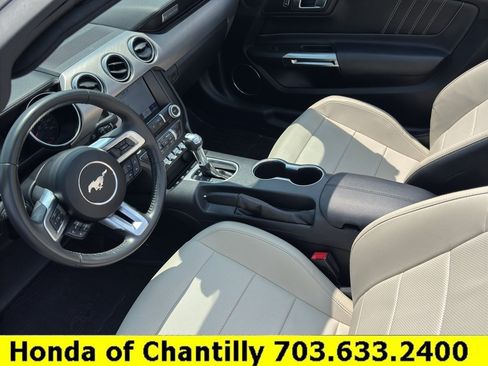 Used 2022 Ford Mustang Premium RWD image 23