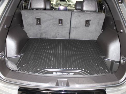 Used 2024 Chevrolet Blazer RS w/ Driver Confidence II Package FWD image 25