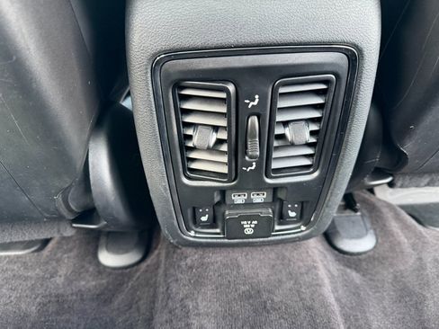 Used 2018 Jeep Grand Cherokee Summit image 18