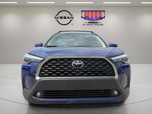 Used 2024 Toyota Corolla Cross XLE w/ Convenience Package AWD/4WD image 6