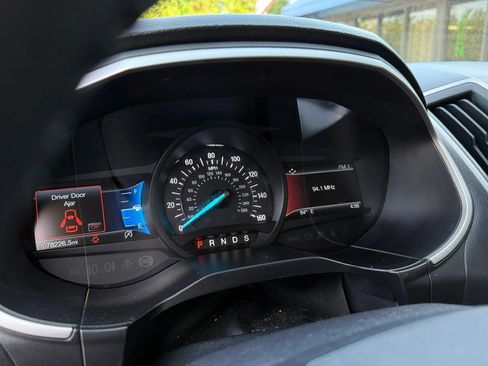 Used 2019 Ford Edge SEL w/ Equipment Group 201A AWD/4WD image 44