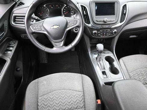 Used 2022 Chevrolet Equinox LT image 14