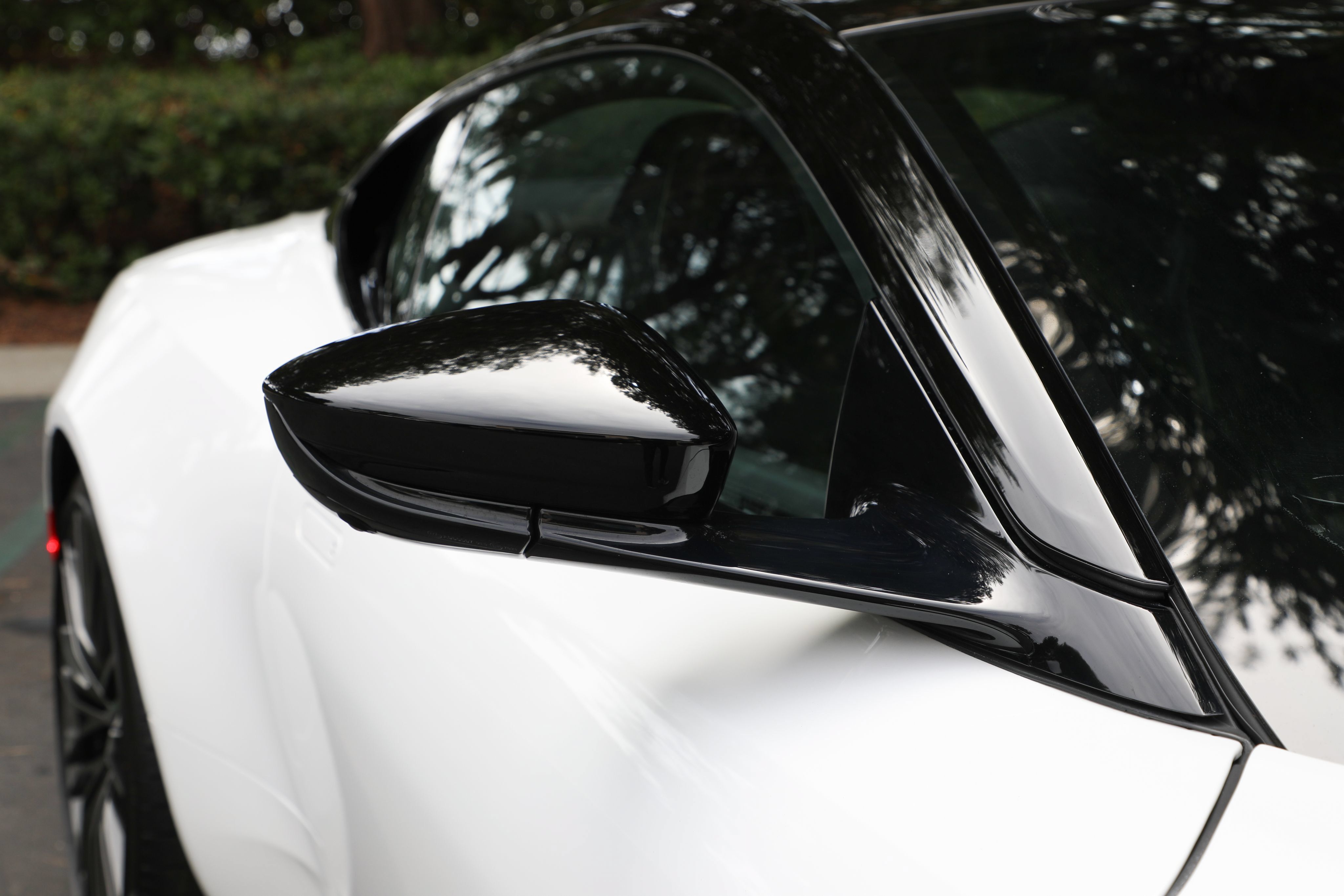 Used 2023 Aston Martin DBS Coupe RWD image 36