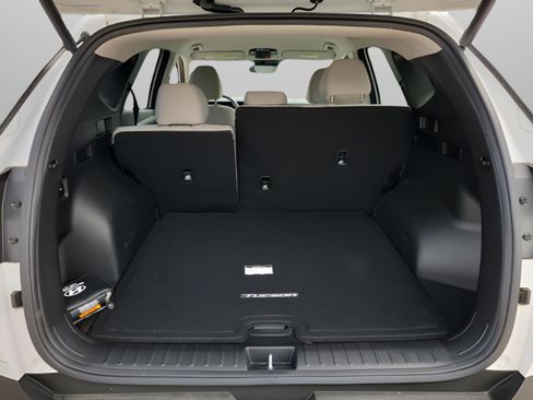 Certified 2025 Hyundai Tucson SEL image 7