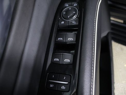 Used 2023 Cadillac Escalade ESV Premium Luxury w/ Performance Package AWD/4WD image 42