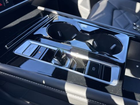 New 2026 Volkswagen Atlas Cross Sport SE image 22