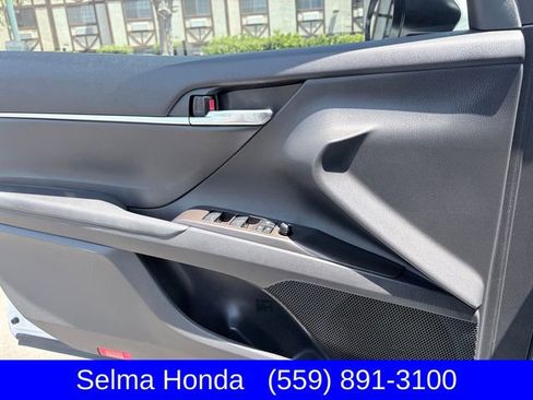 Used 2024 Toyota Camry SE FWD image 12