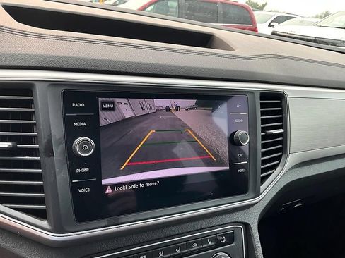 Used 2019 Volkswagen Atlas SE FWD image 22