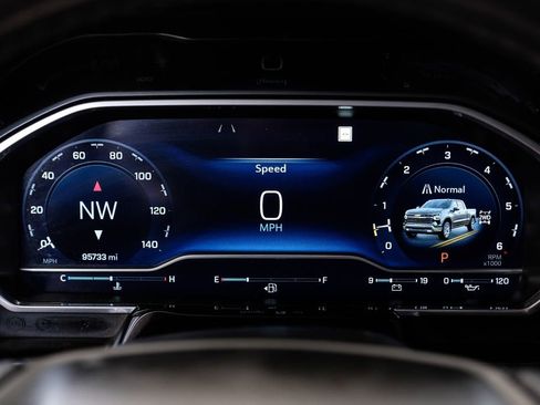 Used 2022 Chevrolet Silverado 1500 LT w/ Z71 Off-Road Package image 15