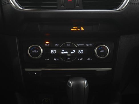 Used 2017 MAZDA MAZDA6 Touring FWD image 17