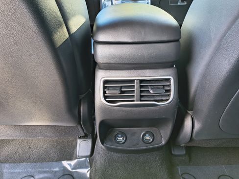 Certified 2023 Hyundai Santa Fe SEL w/ Premium Package FWD image 17