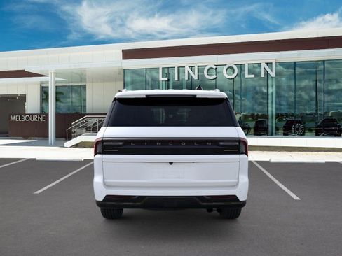 New 2026 Lincoln Navigator L Reserve AWD/4WD image 5