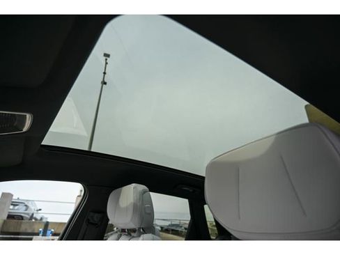 New 2026 Cadillac Lyriq Luxury image 21