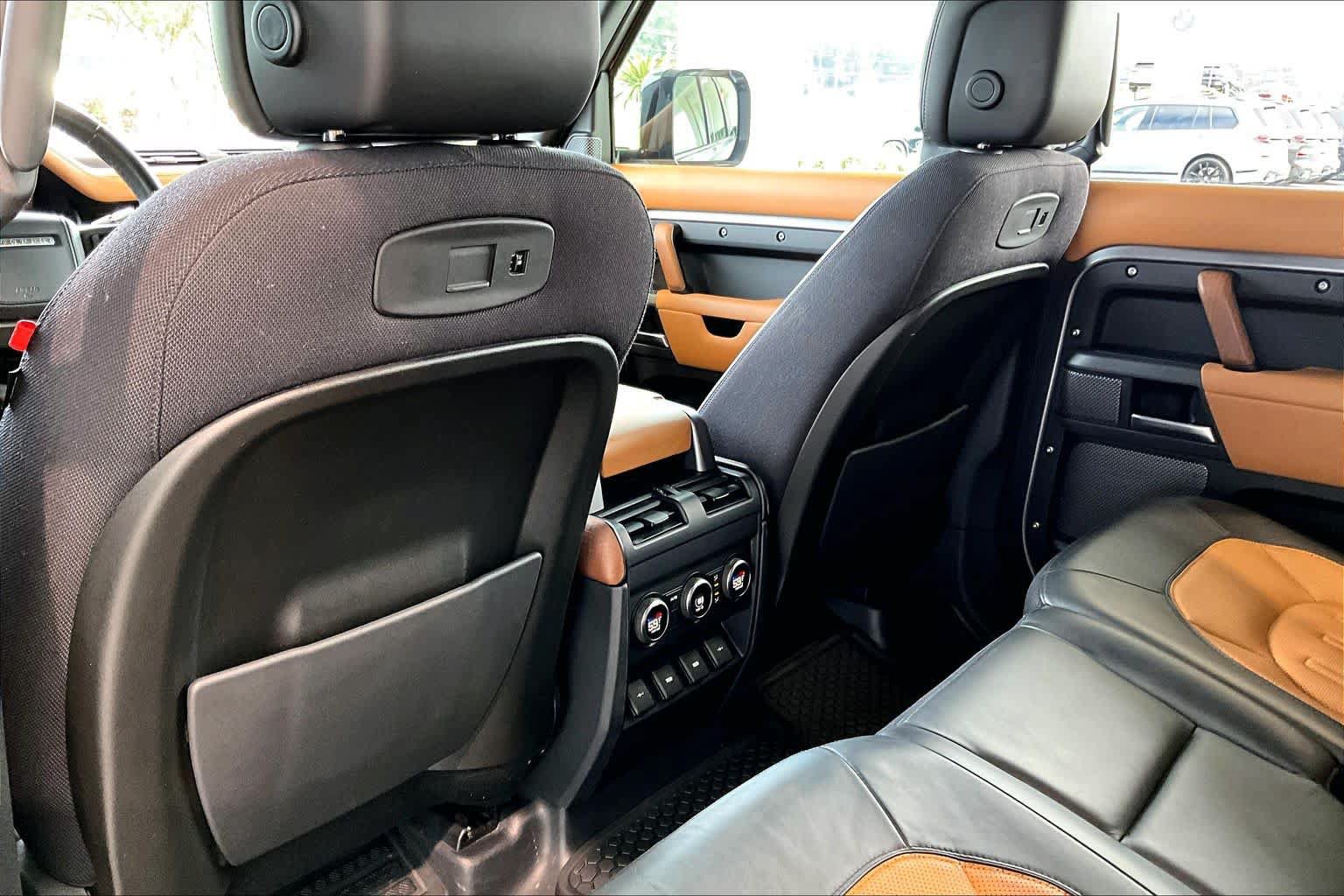 Used 2020 Land Rover Defender 110 X AWD/4WD image 33