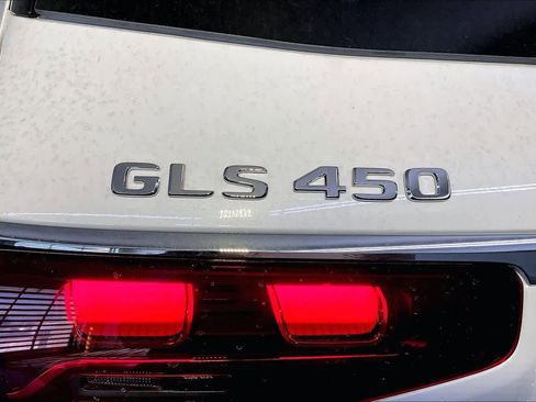 New 2026 Mercedes-Benz GLS 450 4MATIC image 6