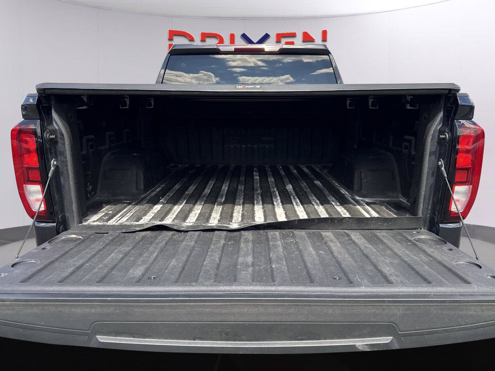 Used 2023 GMC Sierra 1500 Elevation AWD/4WD image 30