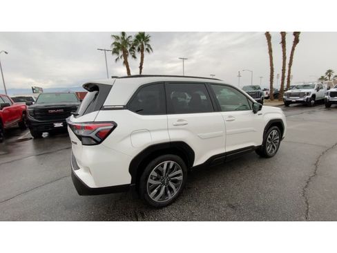 Used 2025 Subaru Forester Touring image 8