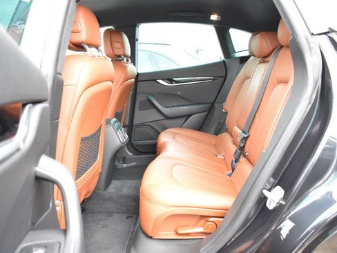 Used 2019 Maserati Levante AWD/4WD image 23