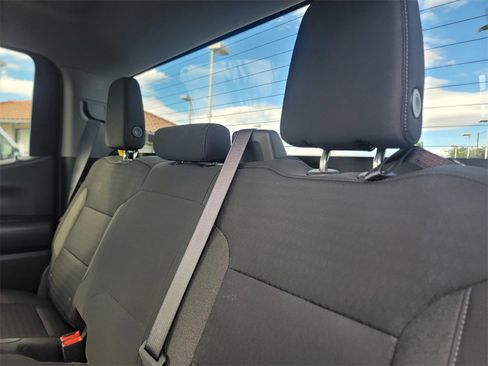 Used 2022 Chevrolet Silverado 1500 Custom image 16