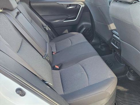 Used 2023 Toyota RAV4 XLE AWD/4WD image 19