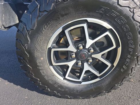 Used 2024 Jeep Wrangler Unlimited Rubicon image 10