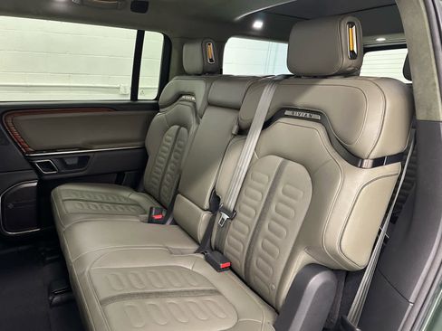 Used 2024 Rivian R1S Adventure AWD/4WD image 15