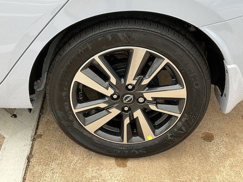 New 2025 Nissan Versa SV w/ Trunk Package image 8